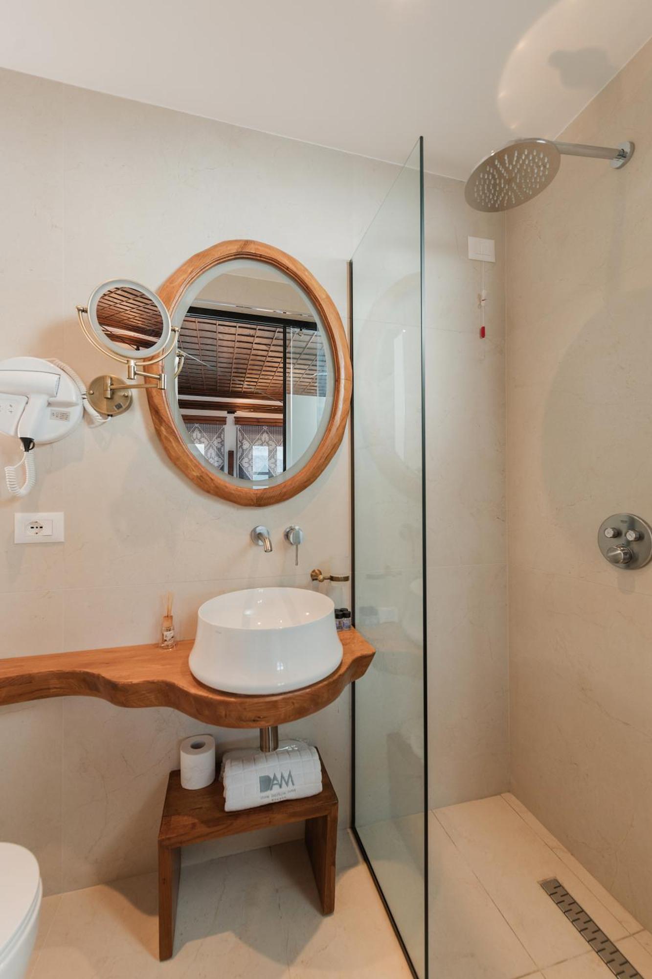 Dam Stone Boutique Hotel Gjirokastër Dış mekan fotoğraf