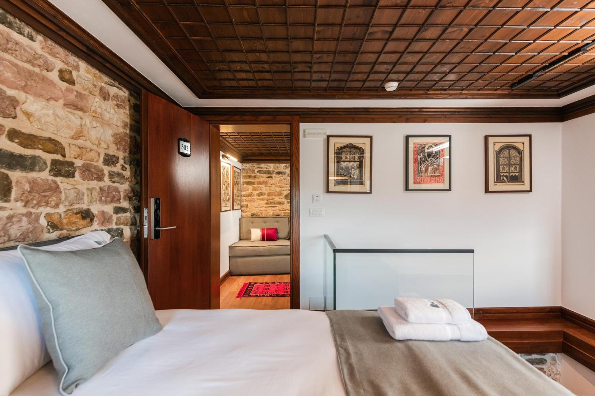 Dam Stone Boutique Hotel Gjirokastër Dış mekan fotoğraf