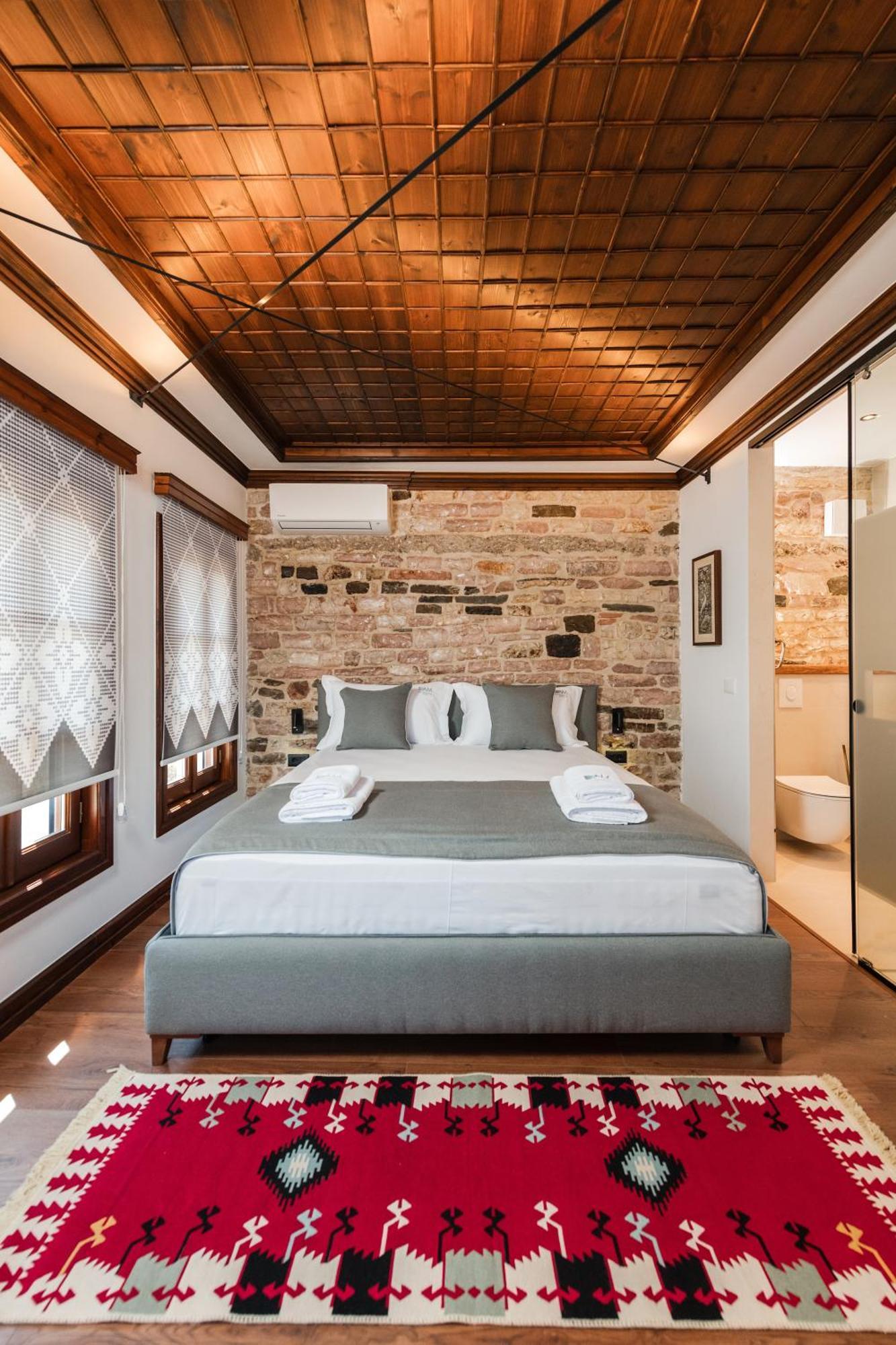 Dam Stone Boutique Hotel Gjirokastër Dış mekan fotoğraf