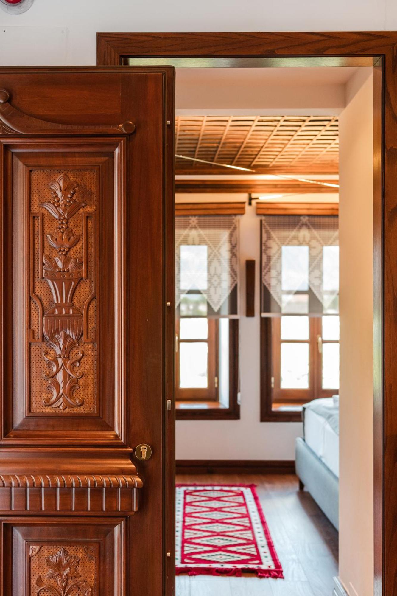 Dam Stone Boutique Hotel Gjirokastër Dış mekan fotoğraf