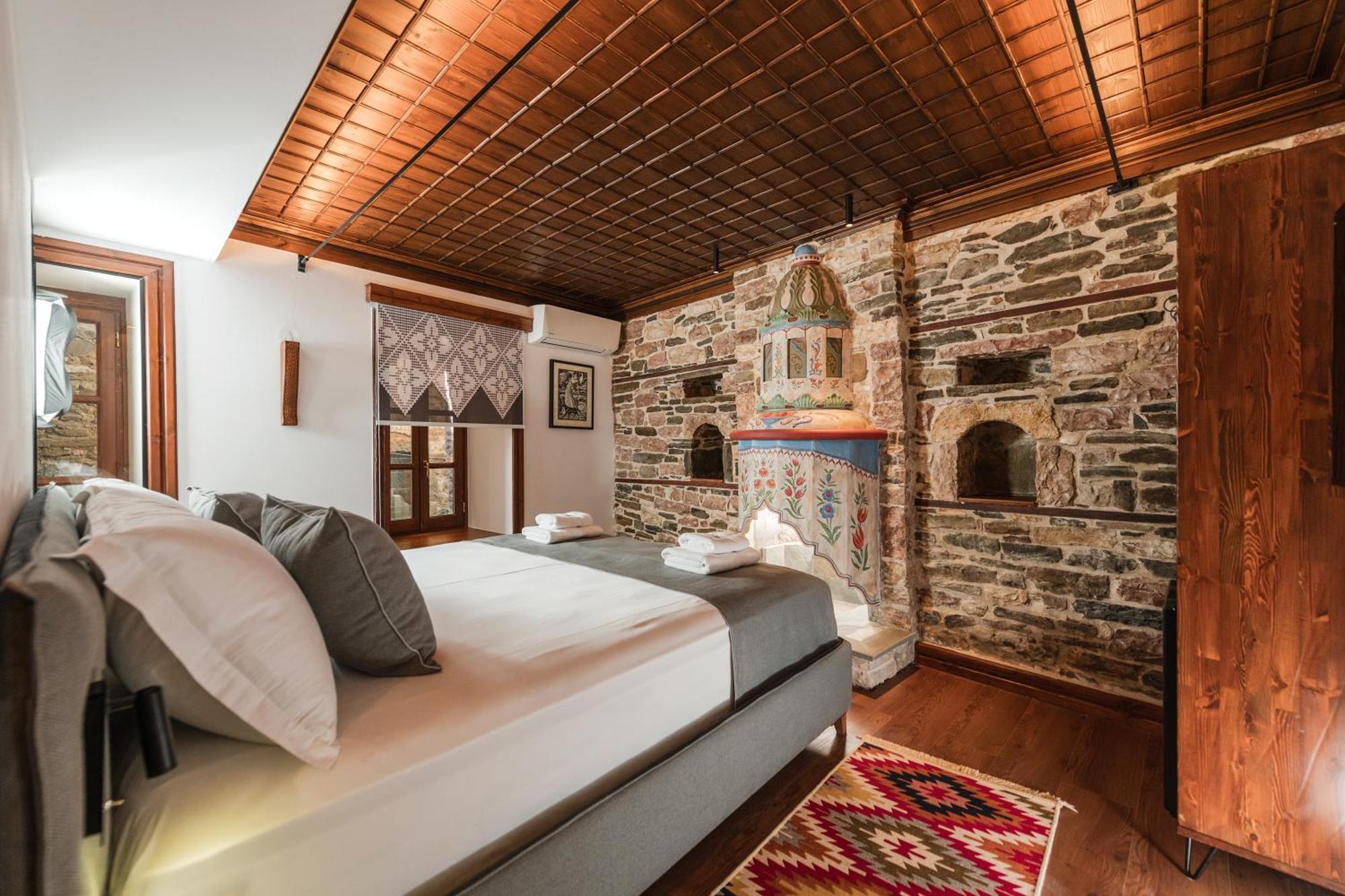 Dam Stone Boutique Hotel Gjirokastër Dış mekan fotoğraf