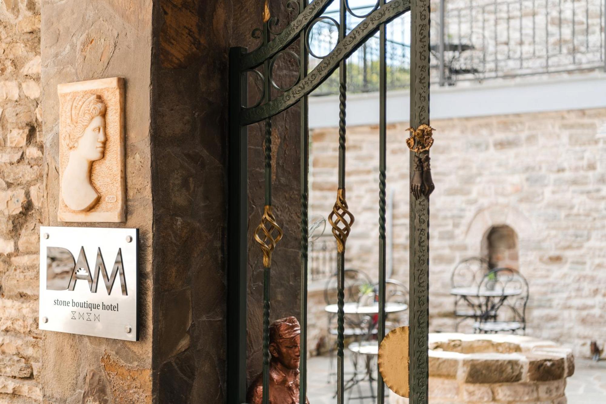 Dam Stone Boutique Hotel Gjirokastër Dış mekan fotoğraf